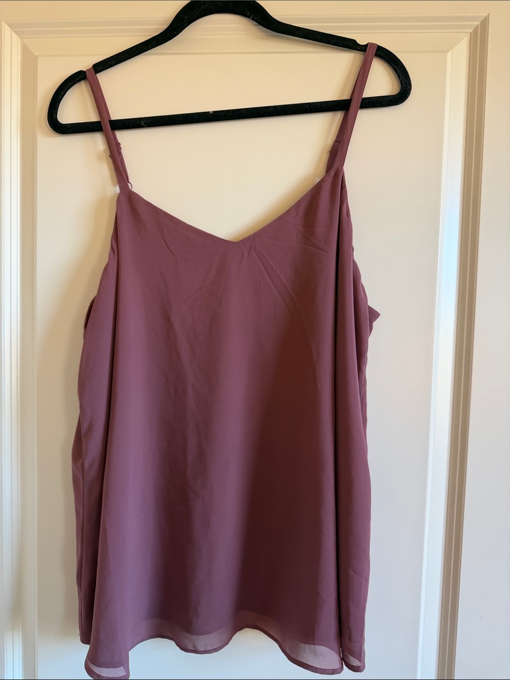 NWT 1X Torrid Rosy Mauve Chiffon V-Neck Cami